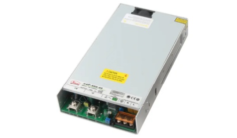 Come l'alimentatore switching migliora l'affidabilità nei sistemi di comunicazione e trasporto