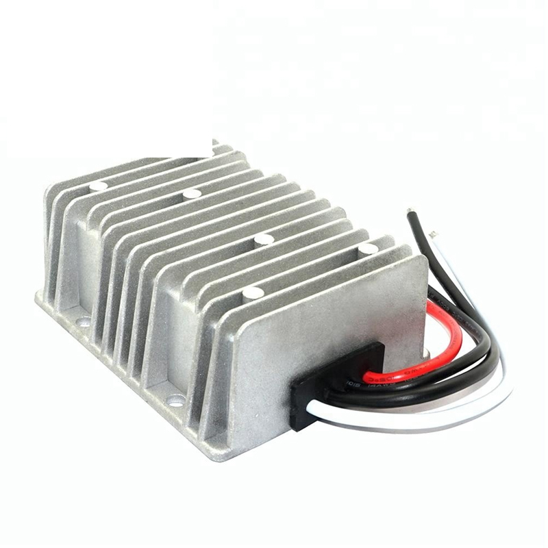 Convertitore CC-CC IP68 non isolato da 12V/24VDC a 5VDC 30A