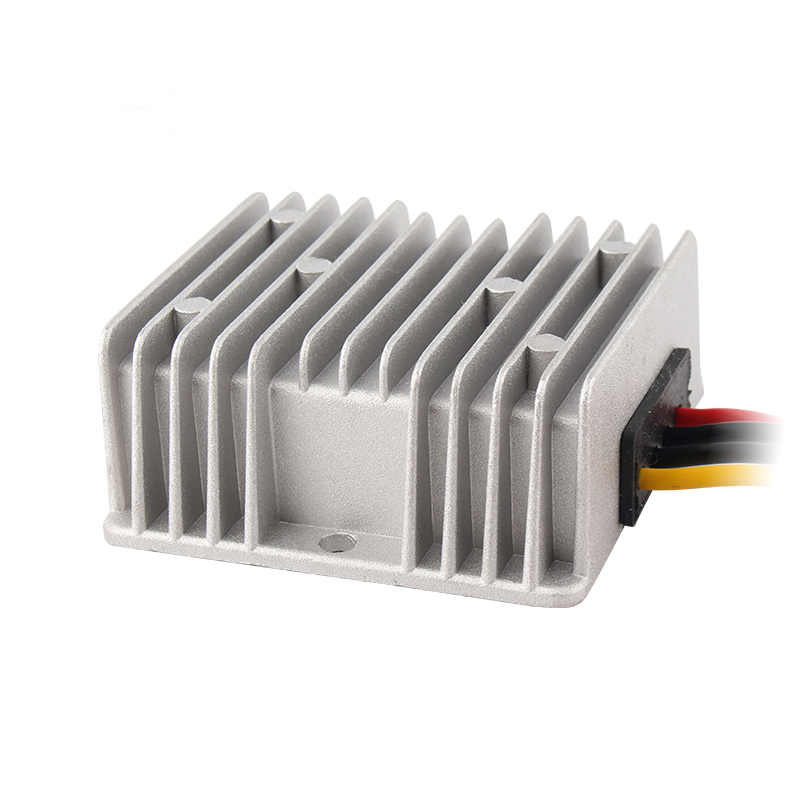 Convertitore per auto DC-DC Boost-Buck impermeabile non isolato con ingresso 9-40 V CC 19 V CC 5-15 A Uscita singola