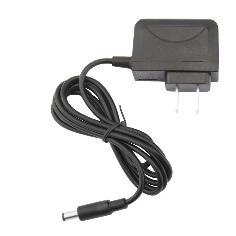Adattatore per batteria da 12 W con spina americana certificato SMUN 12 V 1 A